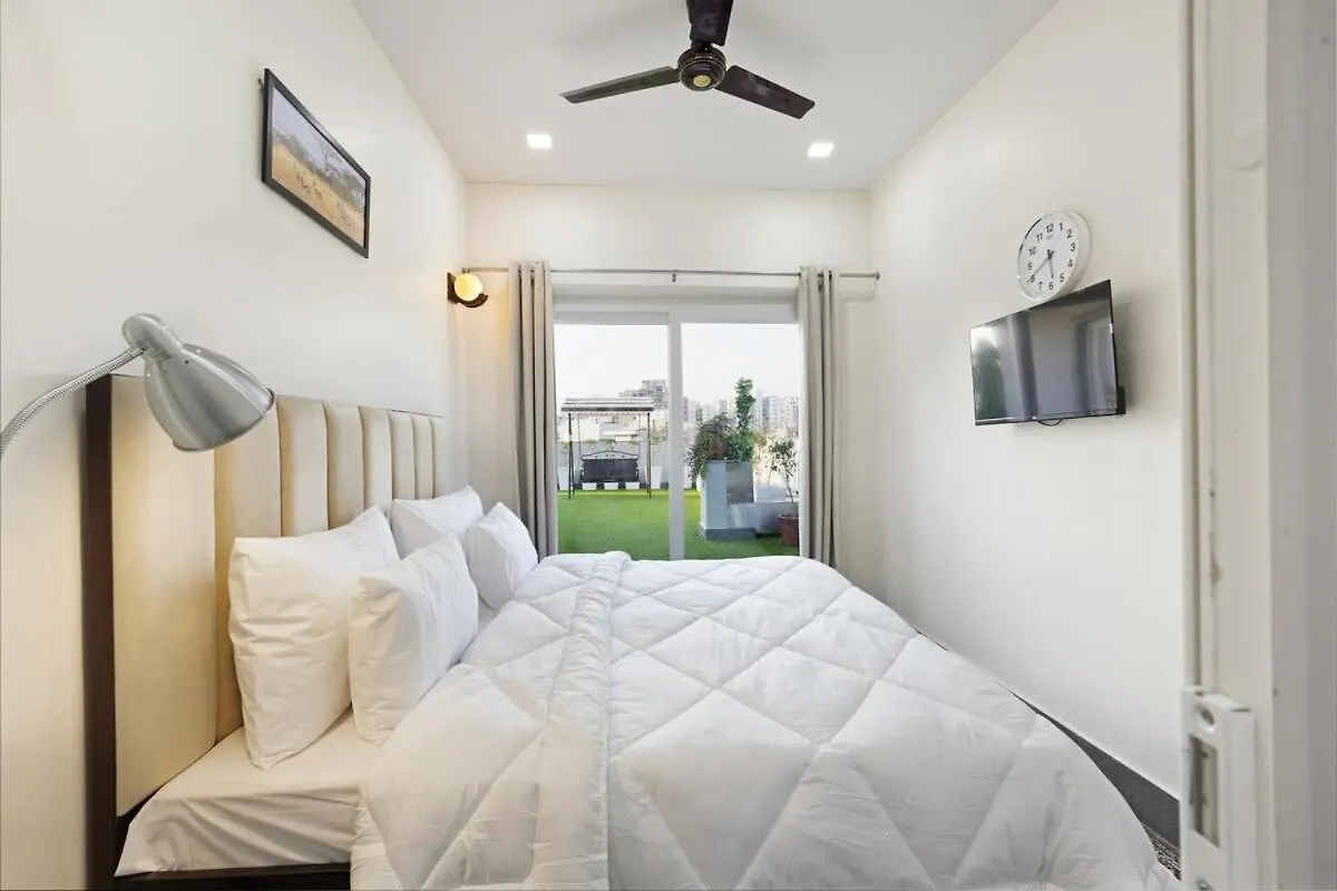 Apartmán Penthouse With Jacuzzi Garden & Extra Room Pets Ok Gurgáon Indie